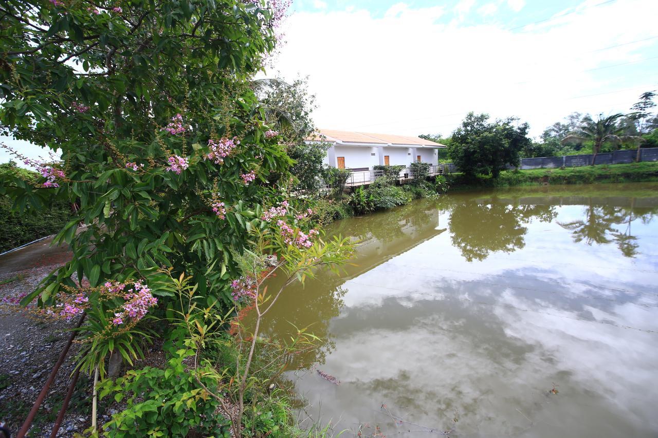 Baanpooya Hotel And Resort Tak Luaran gambar